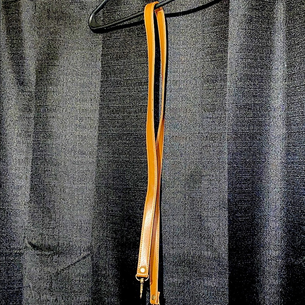 Tan latch belt